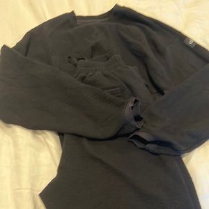 Alo Crop Top and Pants Set